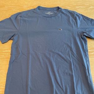 Size S Vineyard Vines T-shirt